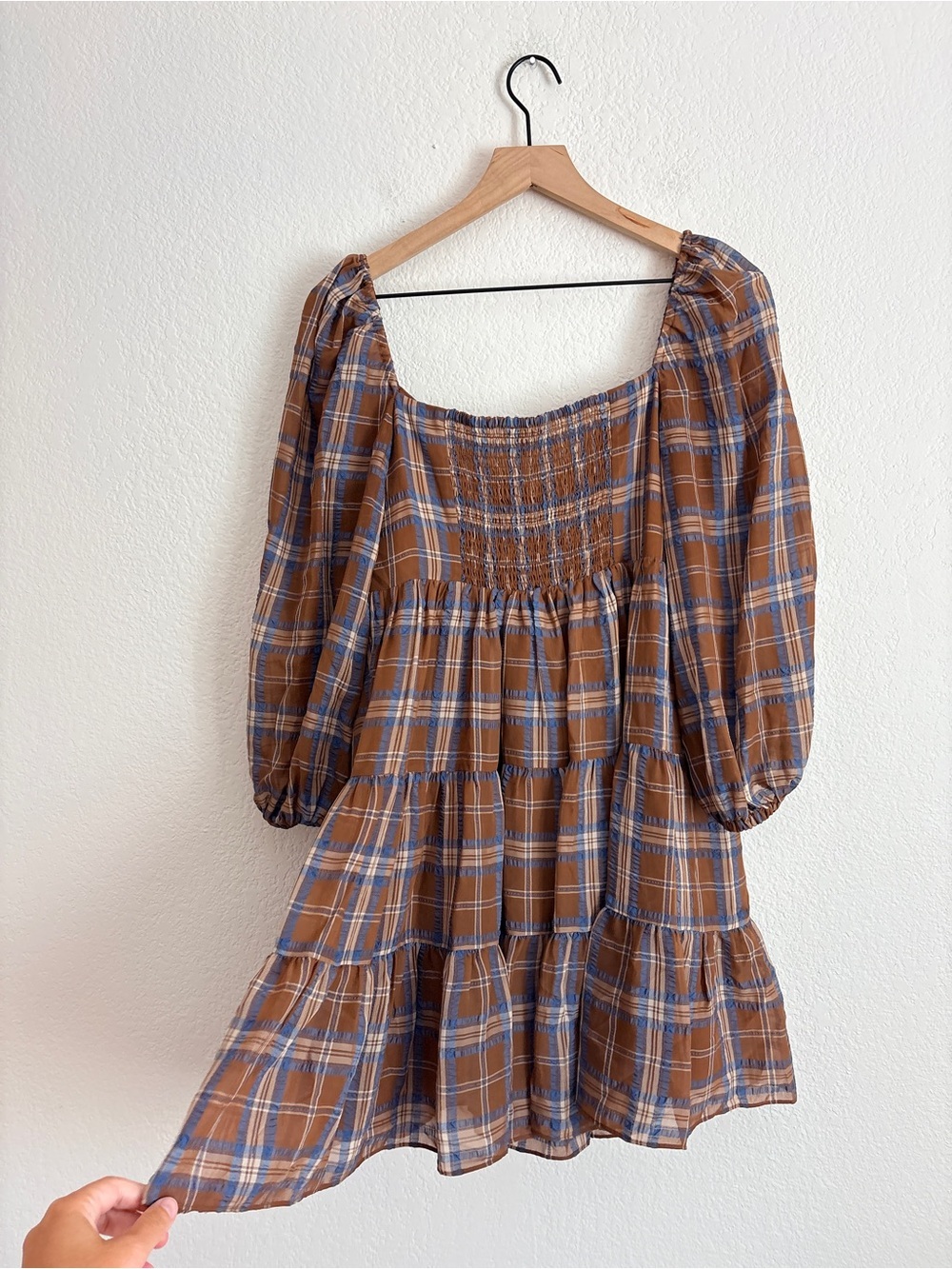 Gianni Bini Fall Plaid Puff-Sleeve Tiered Mini Dress Brown - Picture 5 of 11